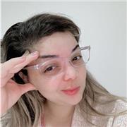 Aulas totalmente dinamicas con mucha conversación, temas diferentes, para conseguir el alumno sentirse comodo en las clases